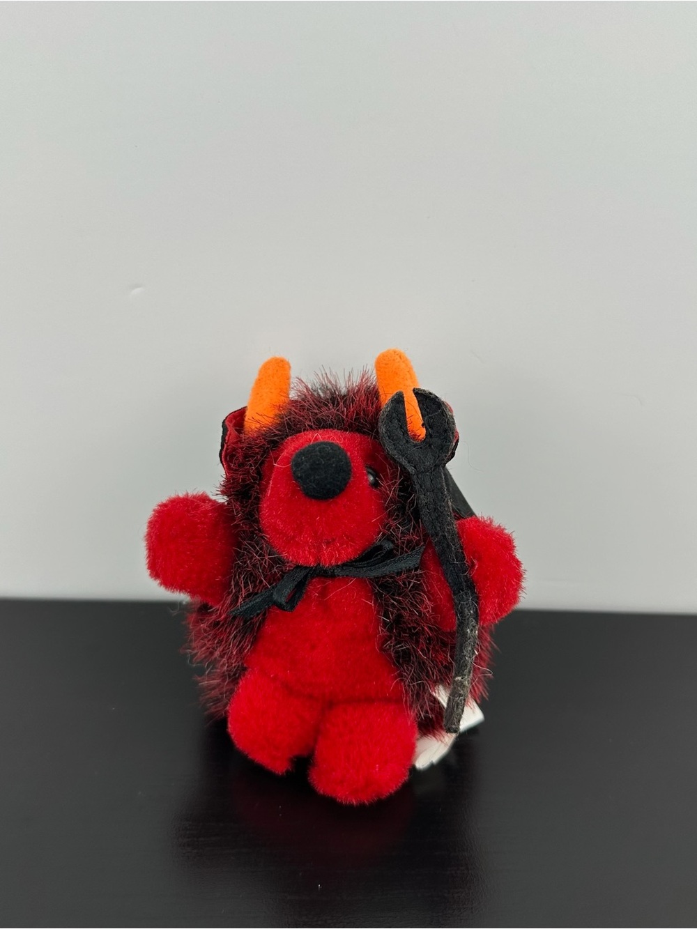 Russ Berrie Naughty Nick Red Devil Hedgehog 4" Black Cape Plush Porcupine